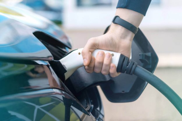 Abandonar los vehículos convencionales y apostar por la electromovilidad para 2035 Abandonar los vehículos convencionales y apostar por la electromovilidad para 2035